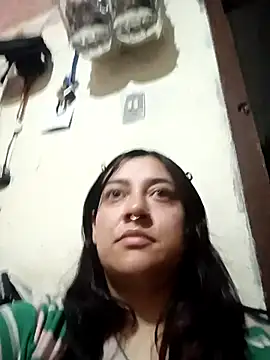 CORALINE_GREYM webcam