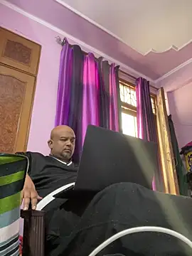 Dick_6inches_Delhi webcam