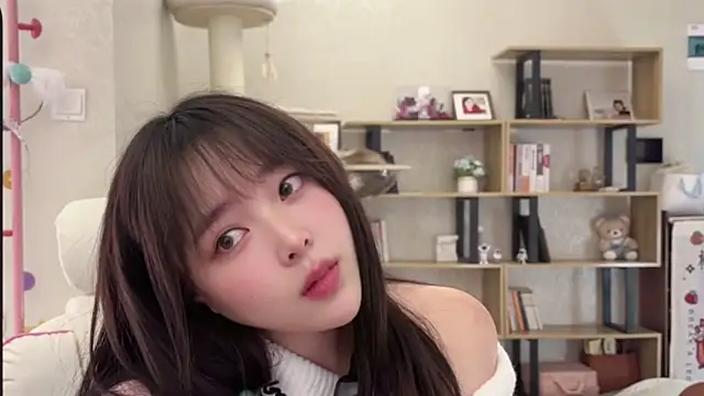 chenjing0 (F young) - #asian #asian-young #brunettes #brunettes-young #cam2cam #chinese #deluxe-cam2cam #emo #hd #medium #nylon #office #pov #recordable-publics #role-play #role-play-young #student #young