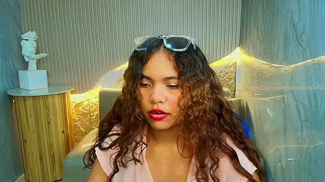 lirianne_thorne_r webcam