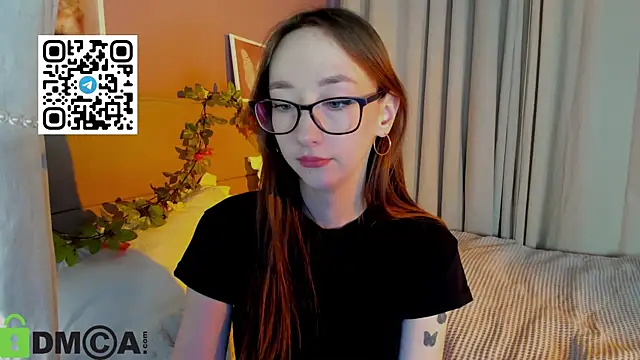 Miche1le_Allenne webcam