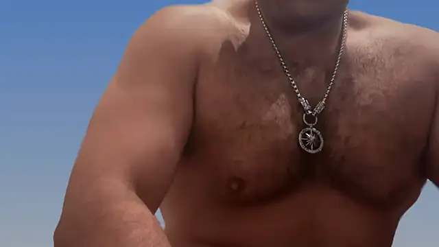 CloudyMuscleBeefy webcam