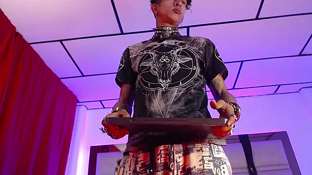 Maximo_king25 webcam