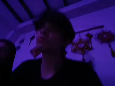 Lilyandnoah16 webcam