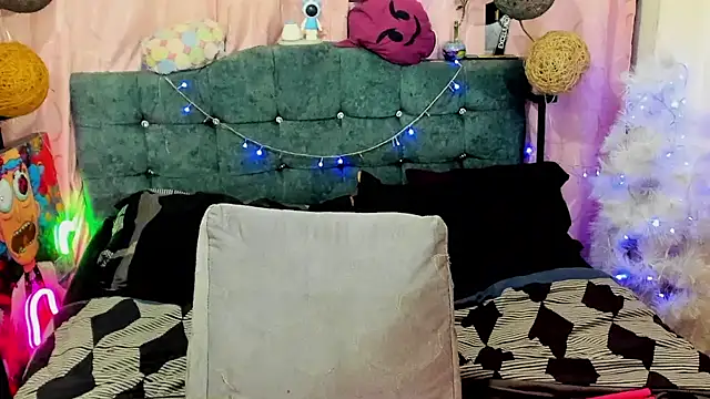 goldenbubble__ webcam