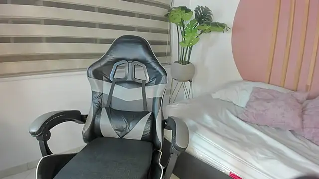 samantha_loughty webcam