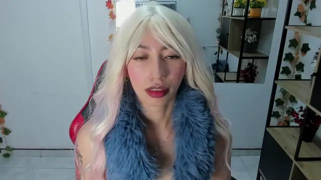 LilithCooperr_ webcam