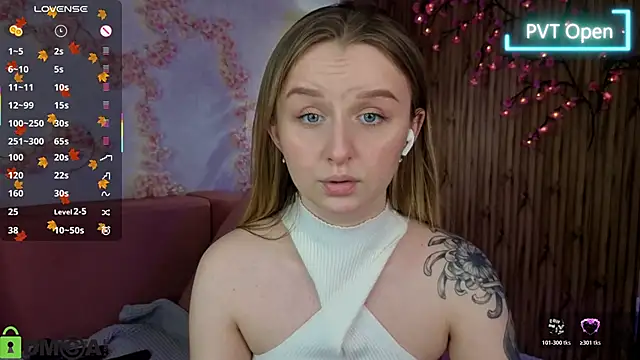 rina_panic - Rina_Panic's free webcam - UK Sex Cams
