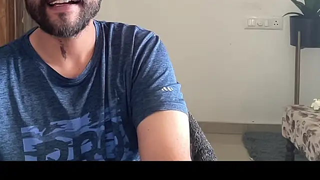 makemeawareaah (M young) - Wear Saree <3