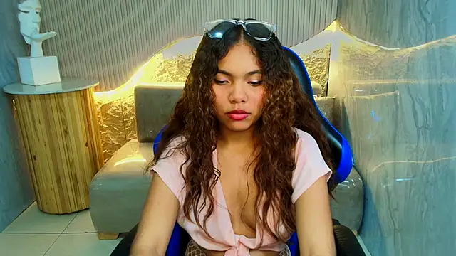 lirianne_thorne_r webcam