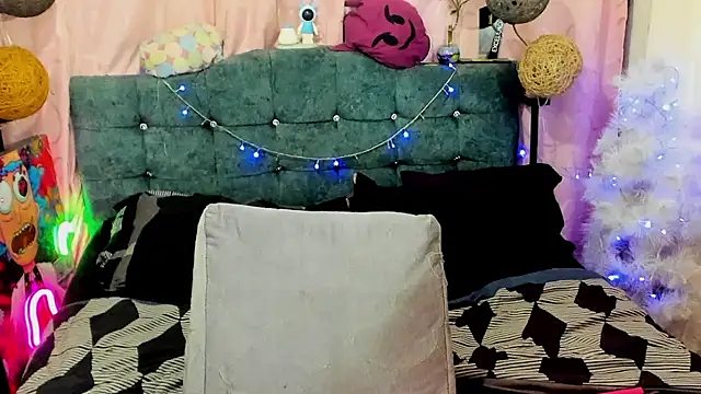 goldenbubble__ webcam