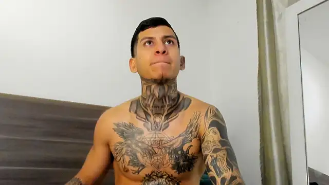 Andrew_sanders68 webcam