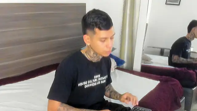 Andrew_sanders68 webcam