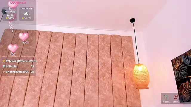 _alishaa_c (F milf) - ride dildo+ spank ass