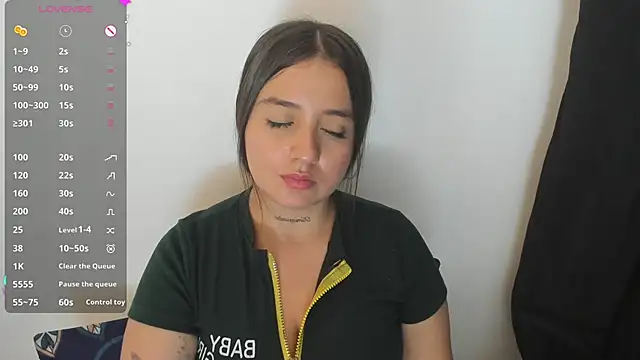 Sabrina_Lennox webcam