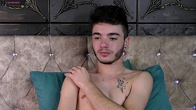 LextasyScott Live Webcam on Stripchat