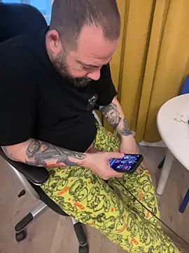 davidmaros (Ask my age) - Cum lot Leche !