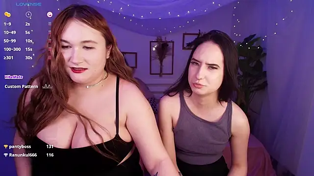 laura_palmerr webcam