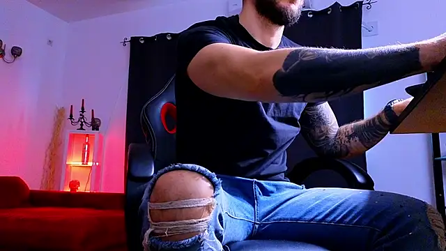 MightyAaron66 webcam