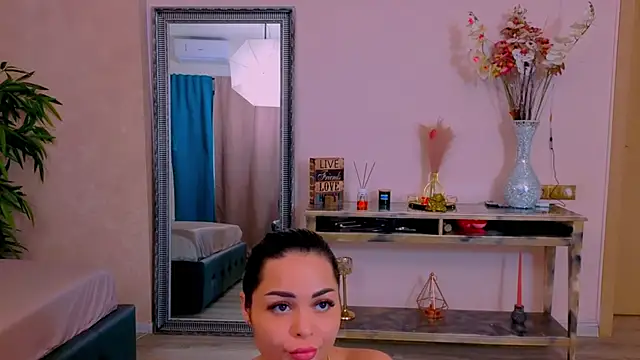 michellereys (F young) - Fingering my pussy deep😈