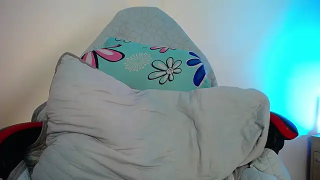 luly_pink - Luly_pink's free webcam - UK Sex Cams