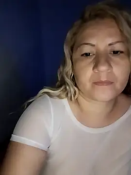 Karoline_milf_hot webcam