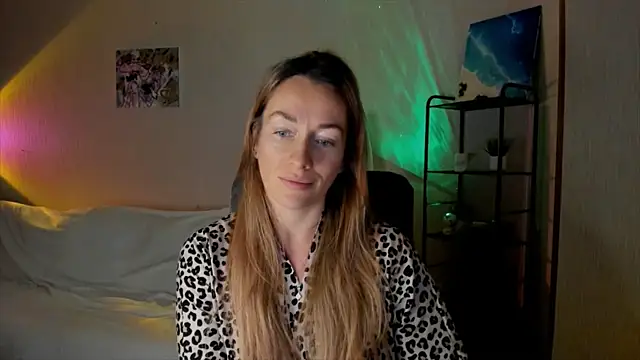 RebeccaMartinez webcam