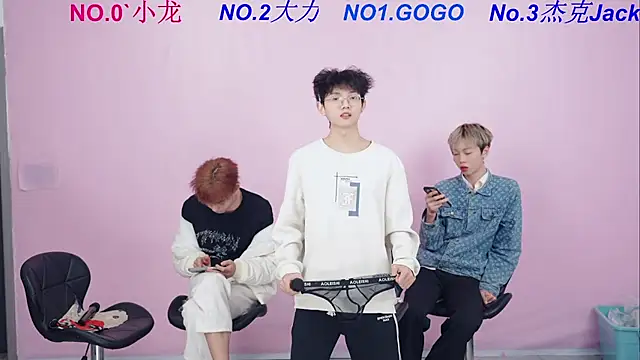 Beautifulboys-999 webcam