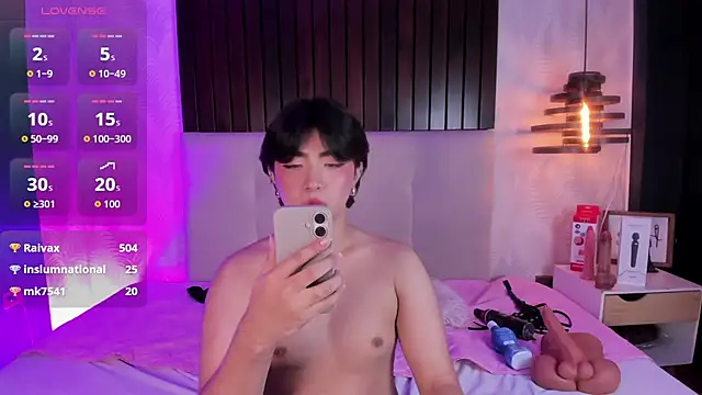 Creamy_Angelo webcam