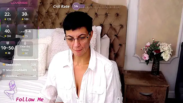 BustyPenellope webcam