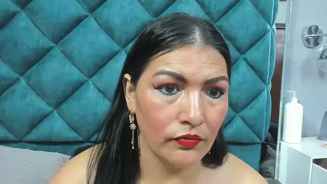 PENELOPELEWISs webcam