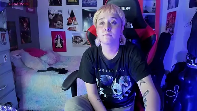 mistresscrowley666 webcam