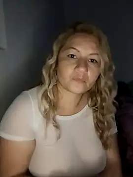 Karoline_milf_hot webcam