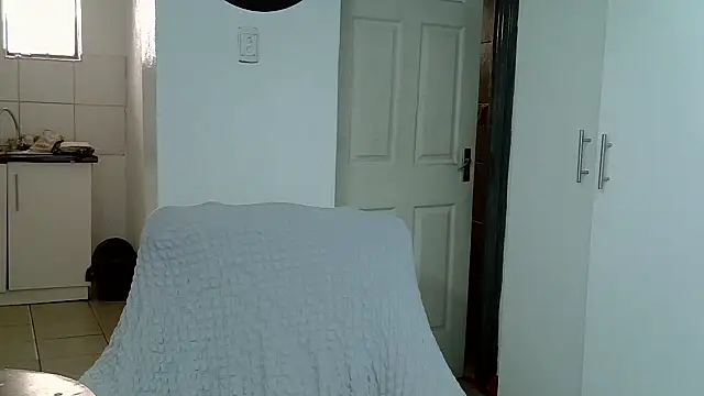 HipsDontLieX95 webcam