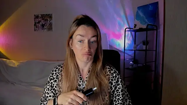 RebeccaMartinez webcam