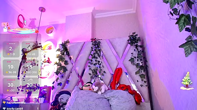 Aurora_Brownn webcam