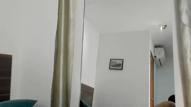 Andrew_sanders68 webcam