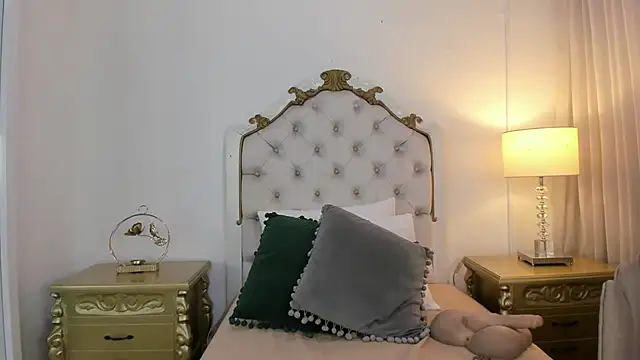 miss_vivienne webcam