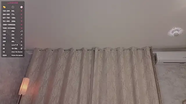 NeliaVandresar webcam