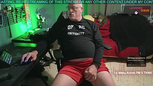 Pilot_Dave_69 Live Webcam on Stripchat