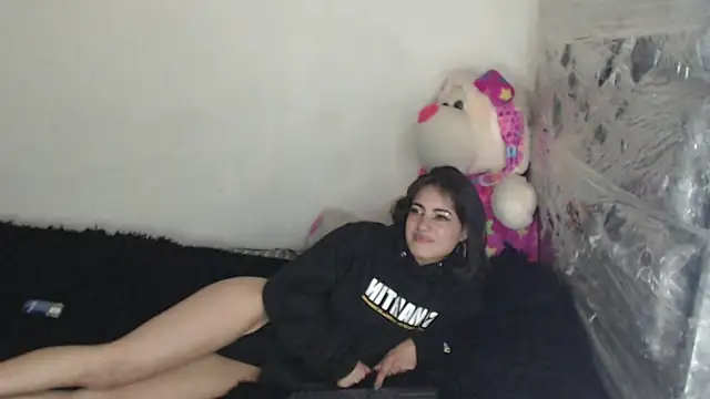 skinny_sweet2411 webcam