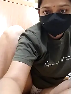 priyanka_30 (F young) - Boobs oiling