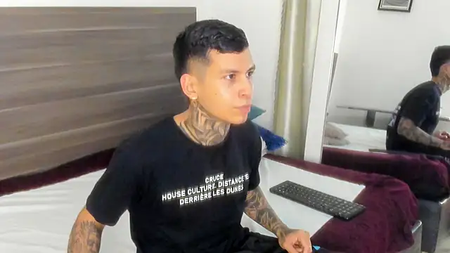 Andrew_sanders68 webcam