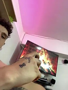 TheKing6ix9ine69 webcam