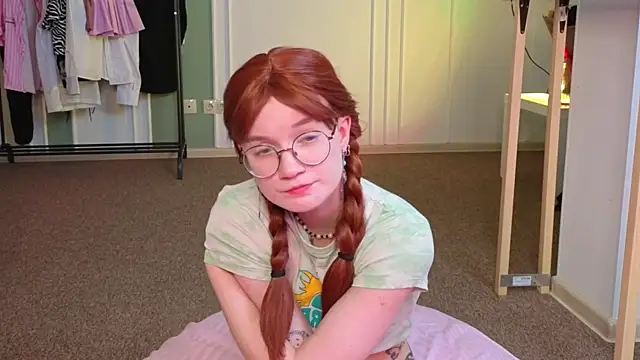 Kitty_smalltits webcam