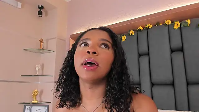 lisamendez (F young) - show me your tits 60 sec 🍒