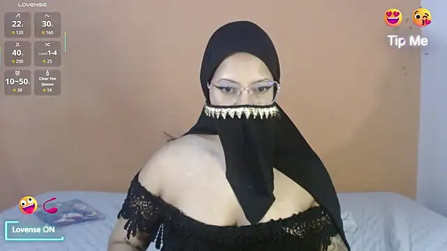 amina_fair webcam