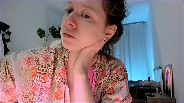 Viktoria_Oliverr webcam