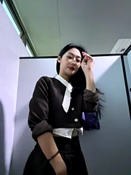 so-linger (F young) - 不是在喷水🐳就是在喷水💦的路上