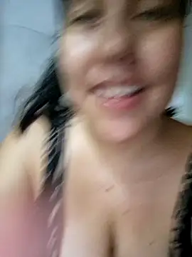 sweettynaugthy (F young) - Hot and wet Sunday Let's have fun! :)